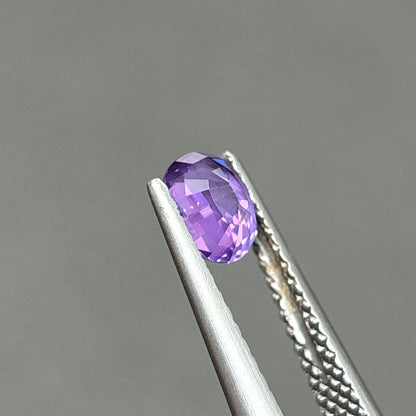 0,70ct Natural Purple Sapphire Vietnam. Cushion Shape. No Treatment Sapphire Luc Yen.