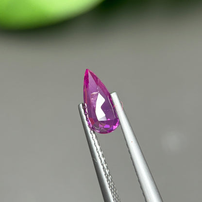 1,06ct Natural Purple Sapphire Vietnam. Pear Shape. No Treatment Sapphire Luc Yen.