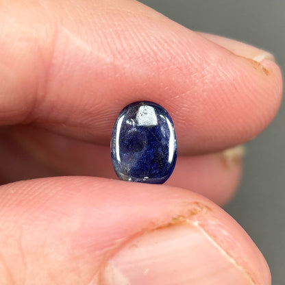 1,15ct Natural Blue Milky Cacbochon Sapphire Viet Nam. No Treatment Sapphire Luc Yen.