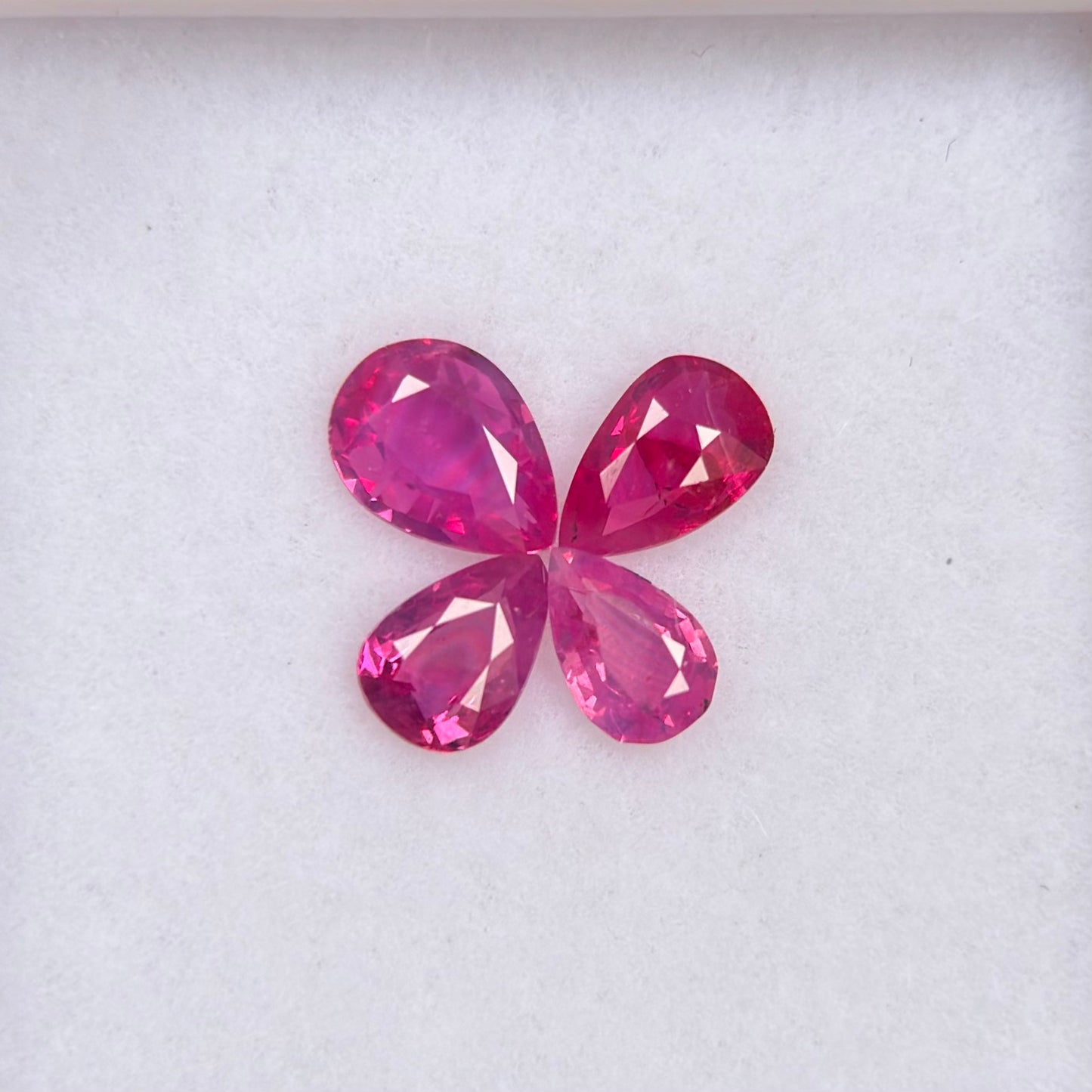0.86ct/4Pcs Natural Pink Milky Sapphire Vietnam. Pear Shape.