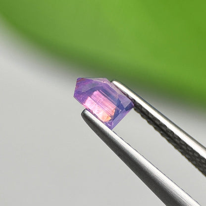 0.62ct Natural Pinkish Purple Sapphire Vietnam. No treatment.