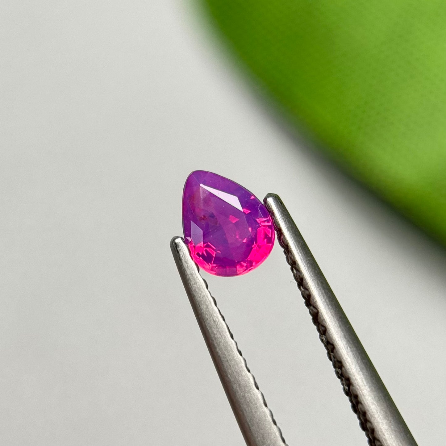 0.40ct Natural Pink Milky Sapphie Viet Nam.