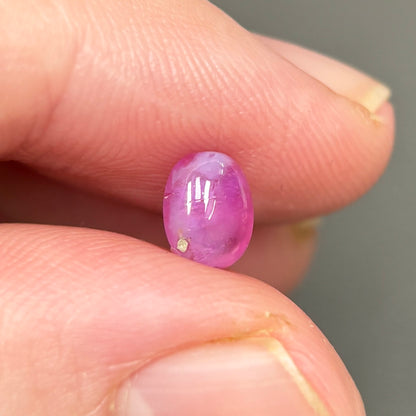 1,35ct Natural Pink Milky Cacbochon Sapphire Viet Nam. No Treatment Sapphire Luc Yen.