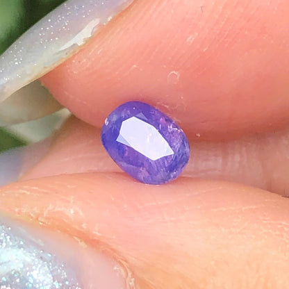 0,60ct Natural Purple Sapphire Vietnam. Cushion Shape. No Treatment Sapphire Luc Yen.
