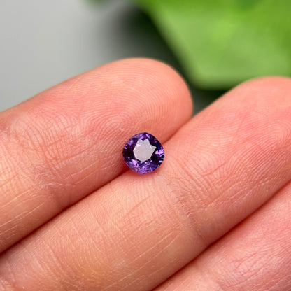0.63ct Natural Purple Sapphire Vietnam.
