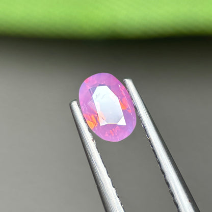 0,5ct Natural Purplish Pink Milky Sapphire Vietnam. Cushion Shape. No Treatment Milky Sapphire Luc Yen.