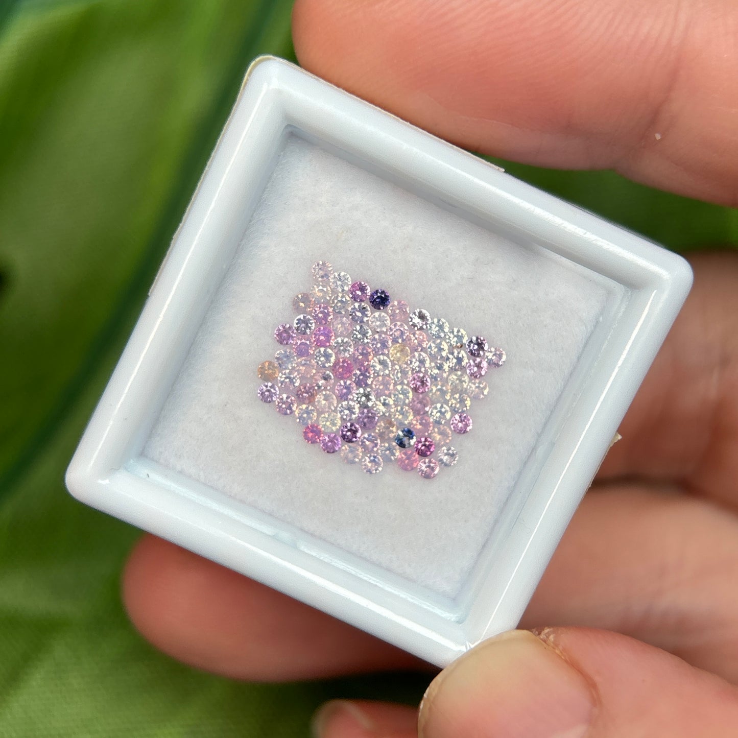 1,0ct/80Pcs Natural Sapphire Vietnam, Round Shape, C1 Quality, No Treatment Sapphire Luc Yen.