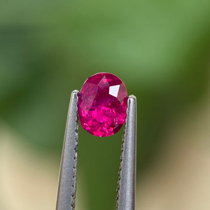 0.60 ct Natural Ruby Viet Nam. Oval Shape. No treatment.