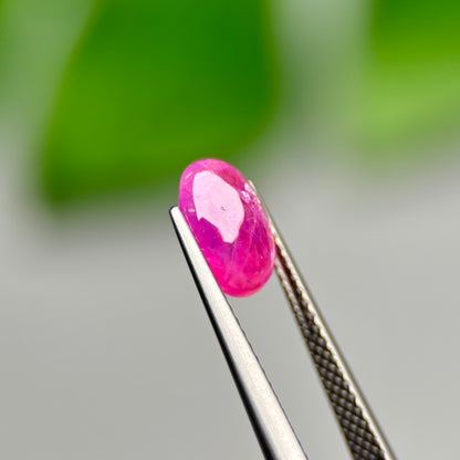 2.59ct Natural Ruby Cacbochon Viet Nam. No treatment Ruby Luc Yen.