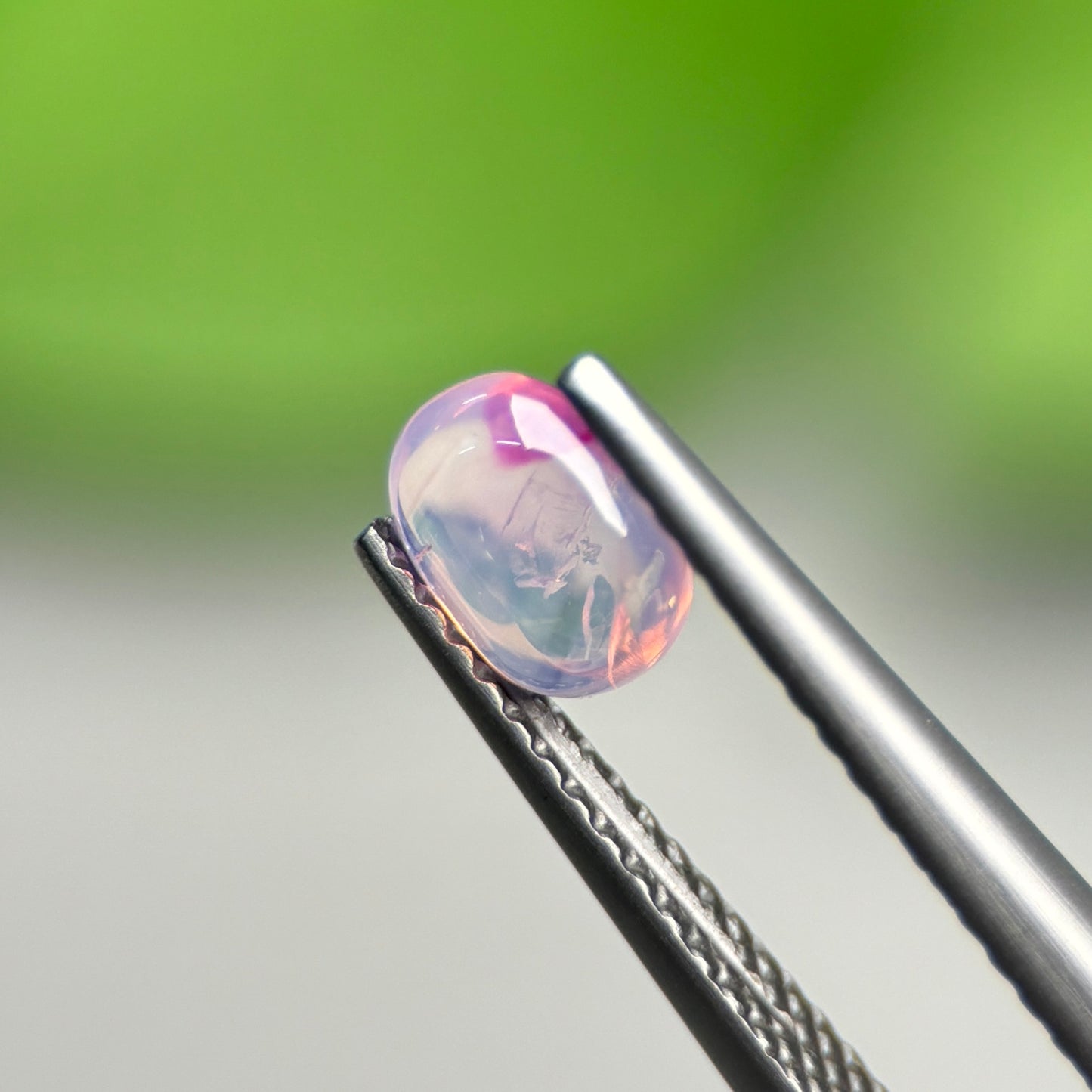 0.86 ct Natural Pink Cacbochon Sapphire Viet Nam. No treatment.