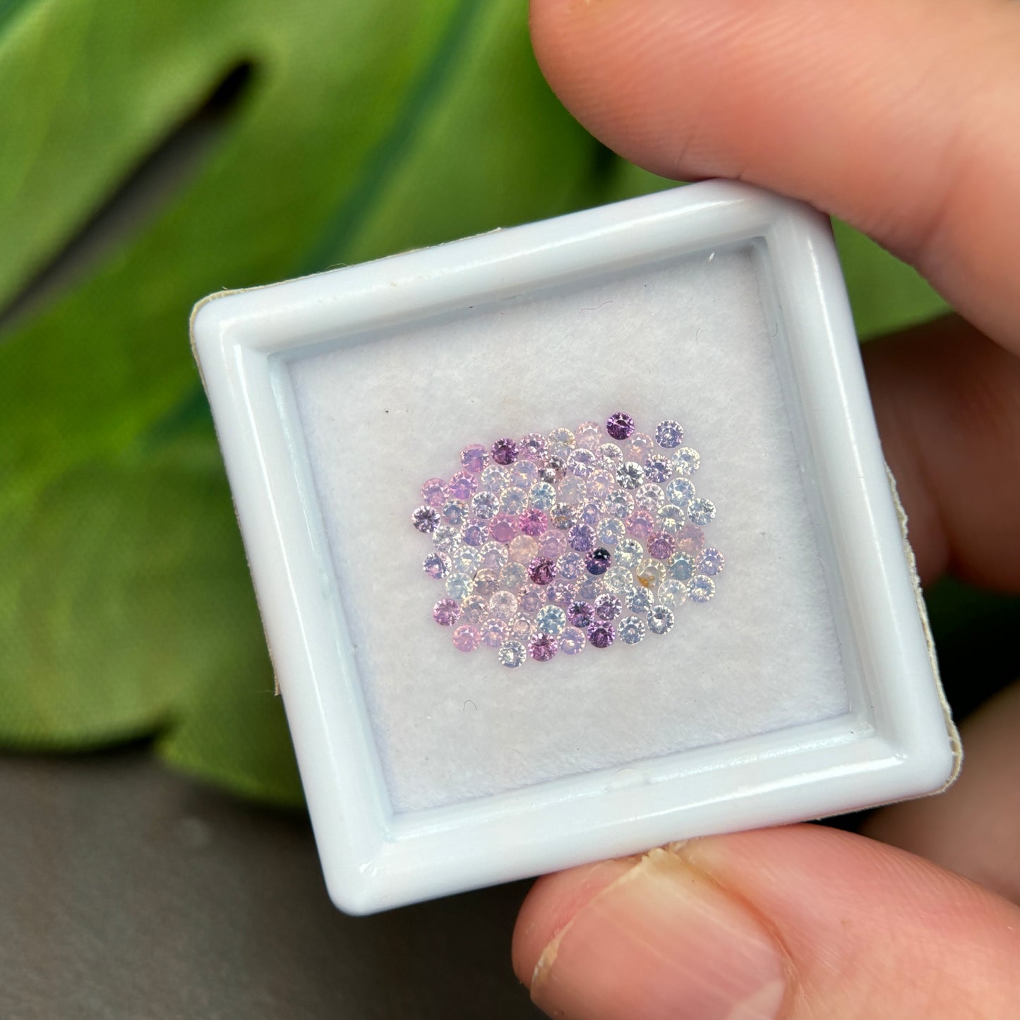 1,0ct/78Pcs Natural Sapphire Vietnam, Round Shape, C1 Quality, No Treatment Sapphire Luc Yen.