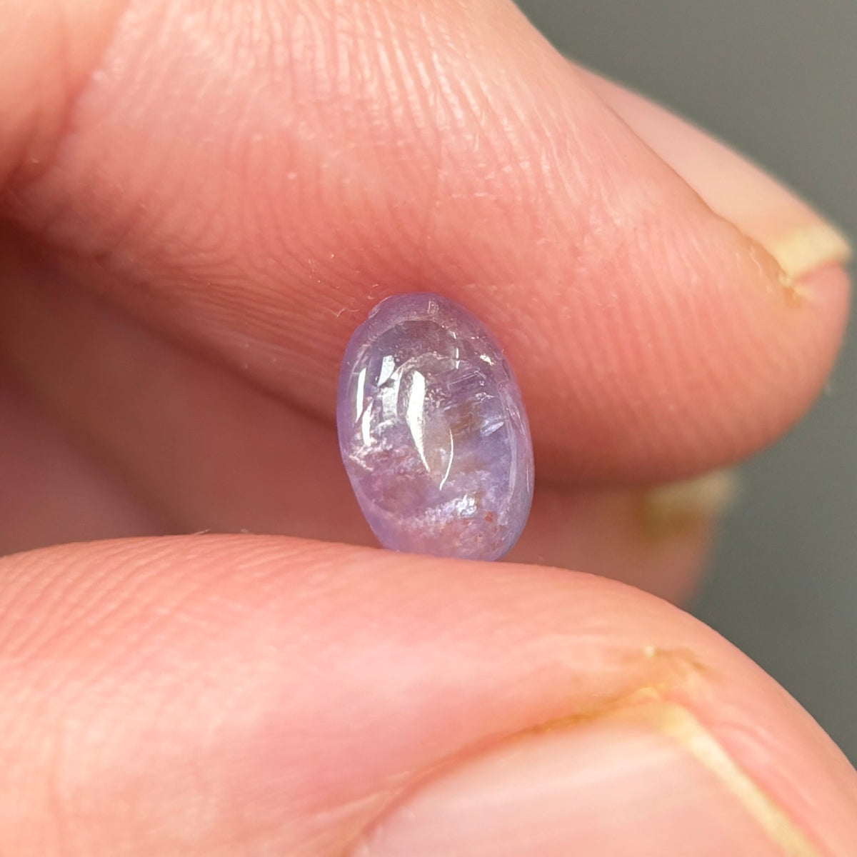 1,39ct Natural Light Purple Cacbochon Sapphire Viet Nam. No Treatment Sapphire Luc Yen.