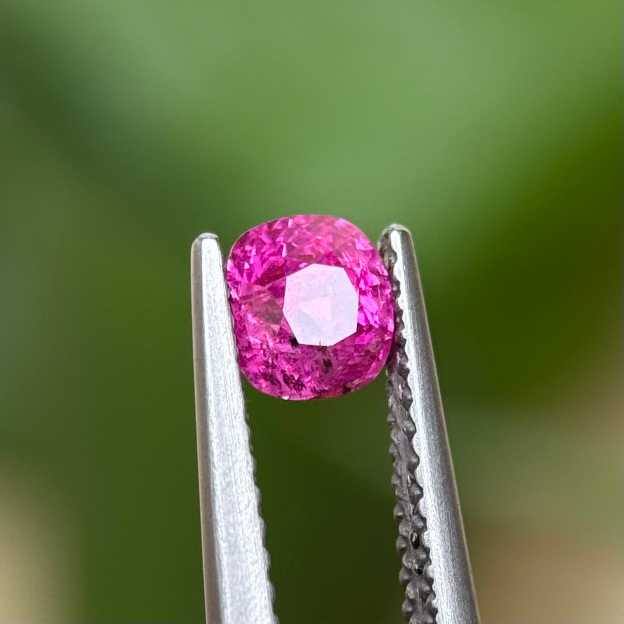 0.80 ct Natural Pink Sapphire Viet Nam. Cushion Shape. No treatment.