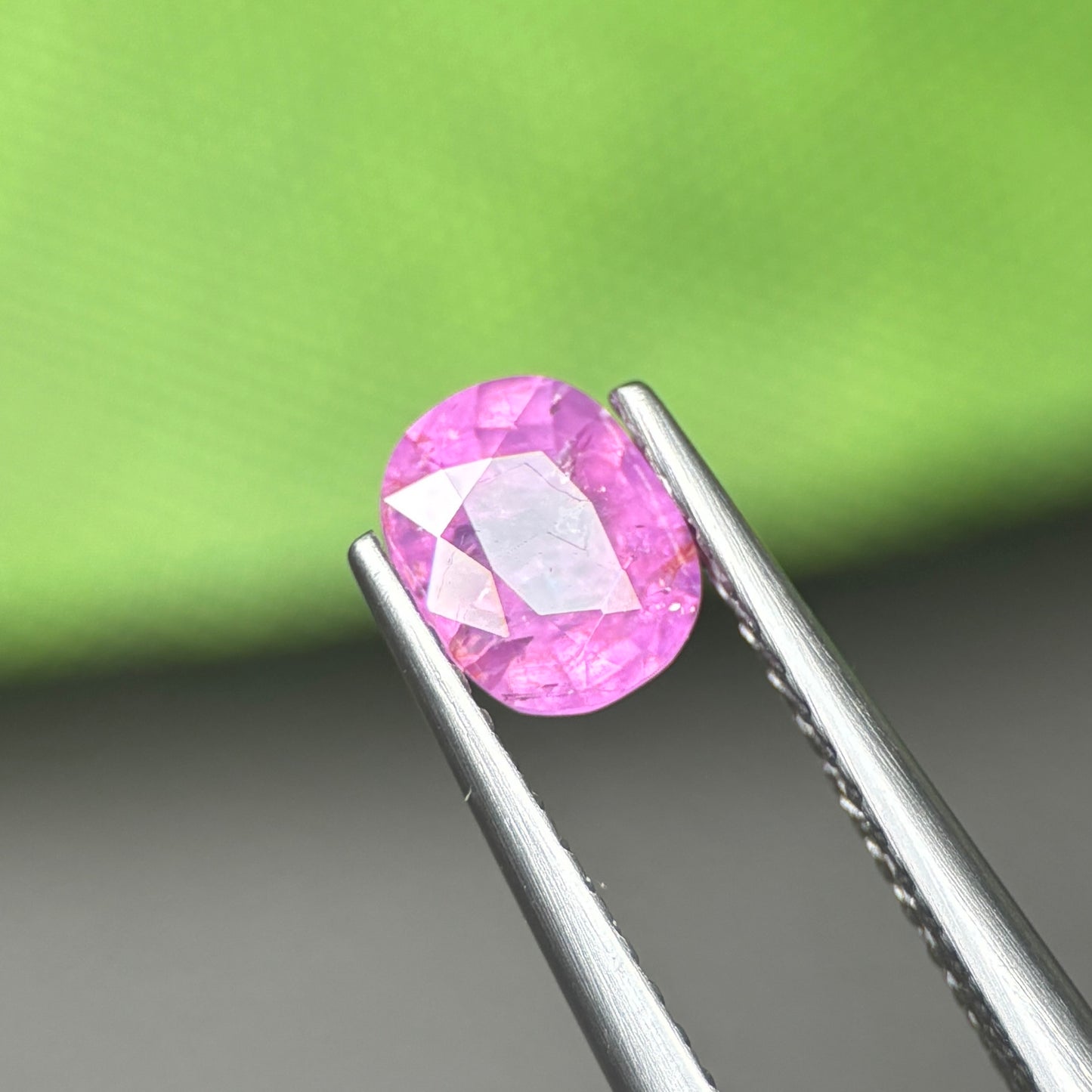 0,79ct Natural Pink Milky Sapphire Vietnam. Cushion Shape. No Treatment Milky Sapphire Luc Yen.