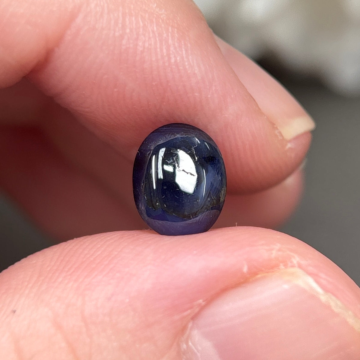 2,37ct Natural Blue Cacbochon Sapphire Viet Nam. No Treatment Sapphire Luc Yen.