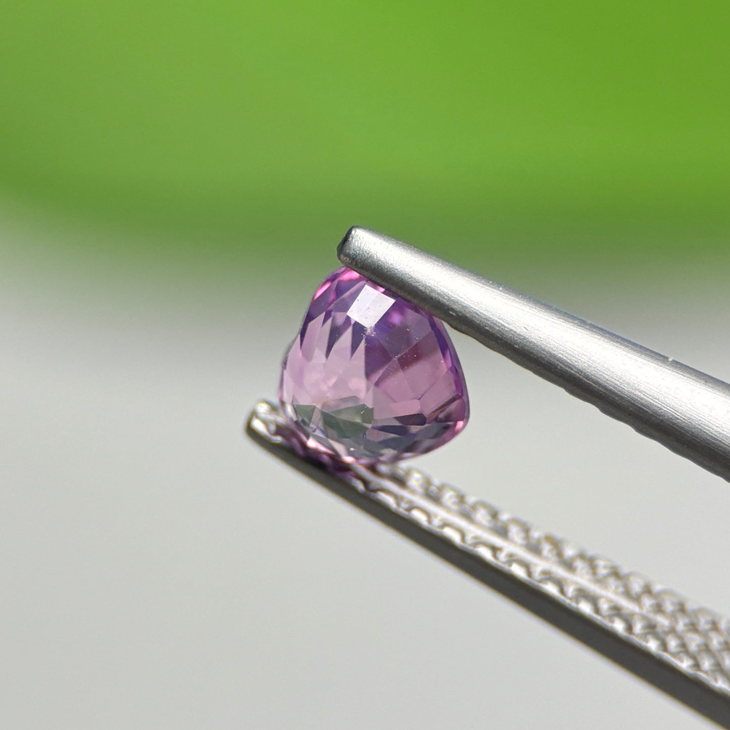0.62ct Natural Pinkish Purple Sapphire Vietnam. Heart Shape. No treatment.