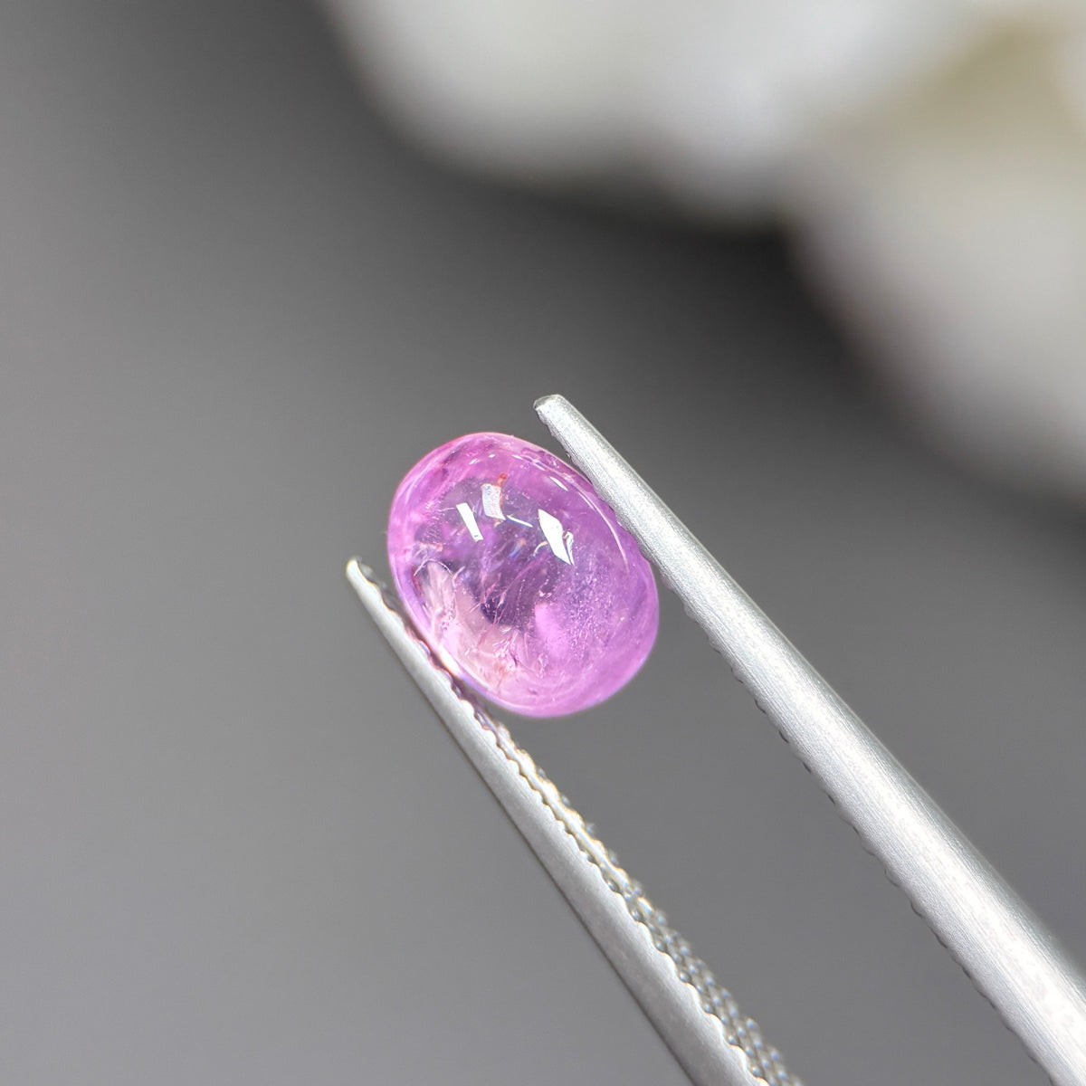 1,40ct Natural Pink Cacbochon Sapphire Viet Nam. No Treatment Sapphire Luc Yen.