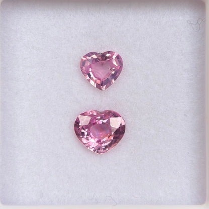 1.06ct/2Pcs Natural Pink Sapphire Vietnam.