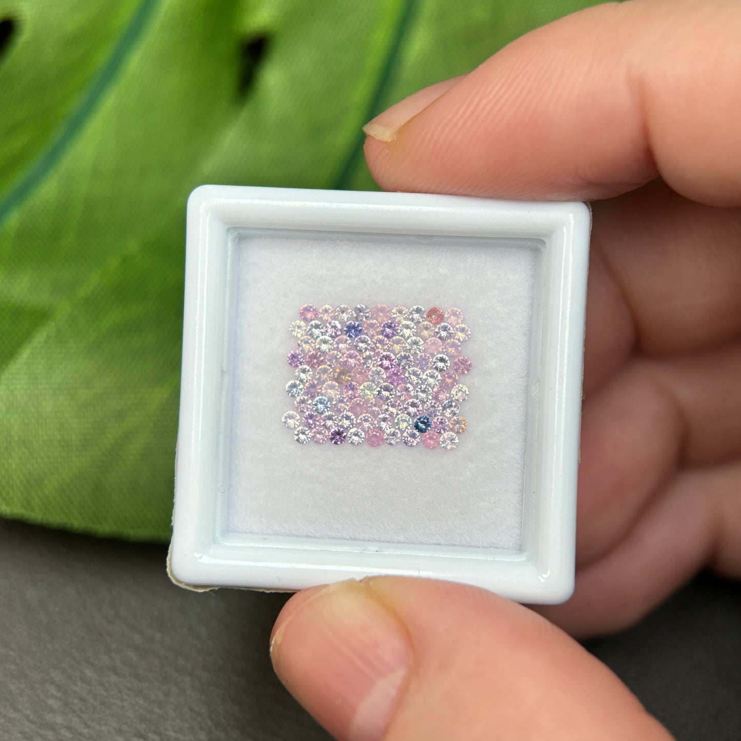 1,0ct/85Pcs Natural Sapphire Vietnam, Round Shape, C1 Quality, No Treatment Sapphire Luc Yen.