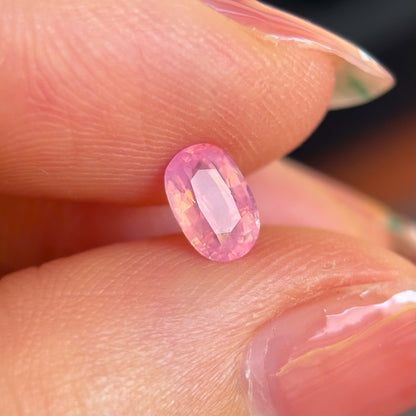 0.66ct Natural Padparadscha Sapphire Vietnam