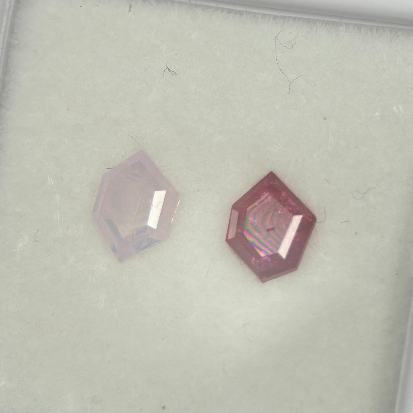 0,87ct/ 2Pcs Natural Ruby & Sapphire Viet Nam. Freeform. No Treatment Ruby, Sapphire Luc Yen.