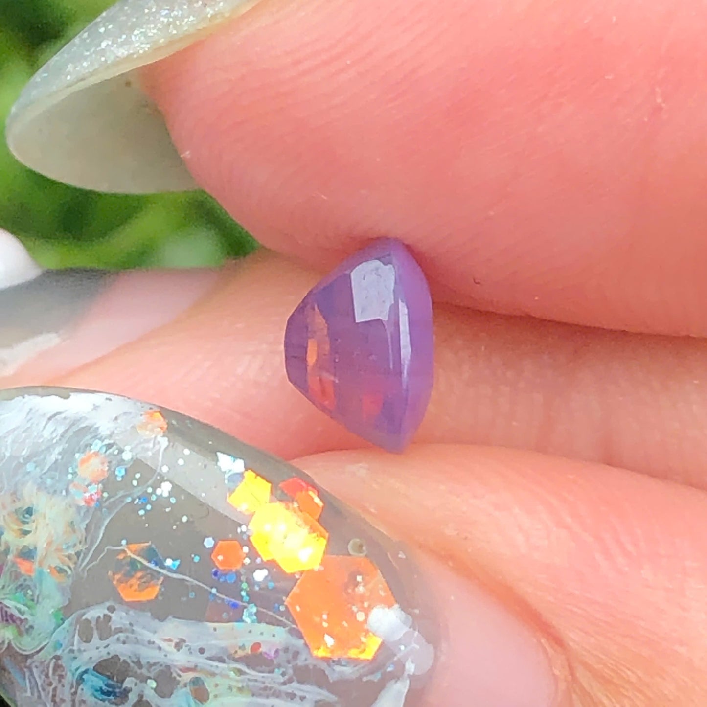 0,96ct Natural Pinkish Purple Milky Sapphire Vietnam. Cushion Shape. No Treatment Milky Sapphire Luc Yen.