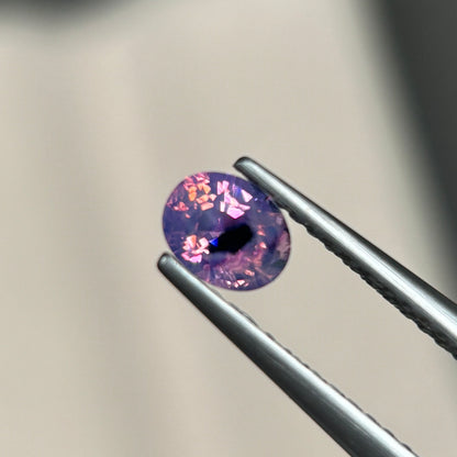 0,45ct Natural Pinkish Purple Milky Sapphire Vietnam. Oval Shape. No Treatment Milky Sapphire Luc Yen.