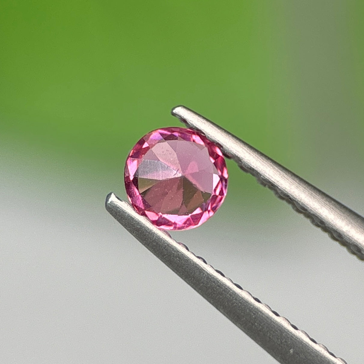 0.25 ct Natural Brownish Pink Spinel Vietnam. Round Shape. No Treatment.