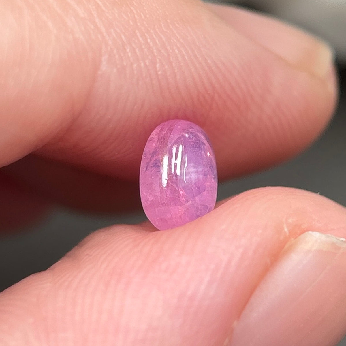 1,24ct Natural Pink Milky Cacbochon Sapphire Viet Nam. No Treatment Sapphire Luc Yen.
