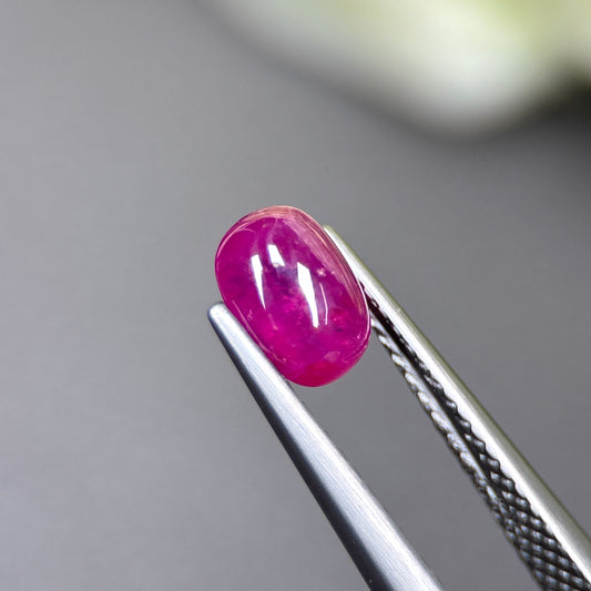 1.43ct Natural Ruby Cacbochon Viet Nam. No treatment Ruby Luc Yen.