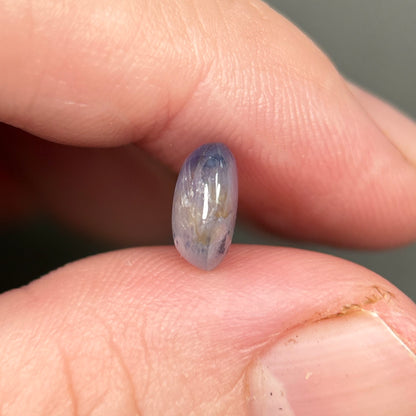 2,52ct Natural White Milky Cabochon Sapphire Viet Nam. No Treatment Sapphire Luc Yen.