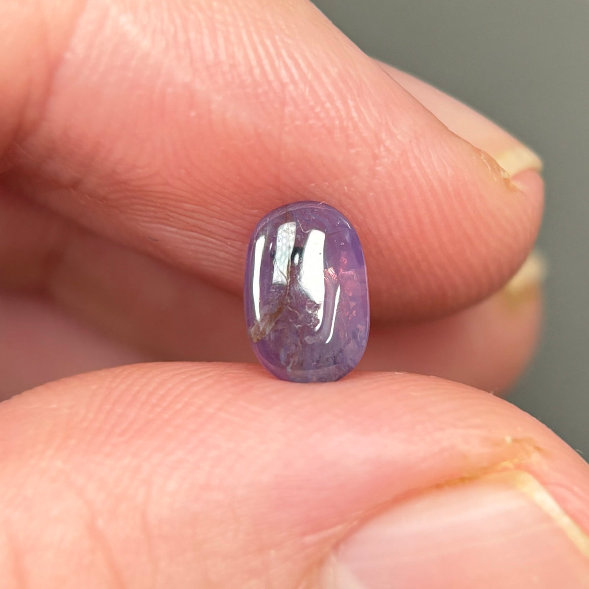 1,23ct Natural Puprple Milky Cacbochon Sapphire Viet Nam. No Treatment Sapphire Luc Yen.