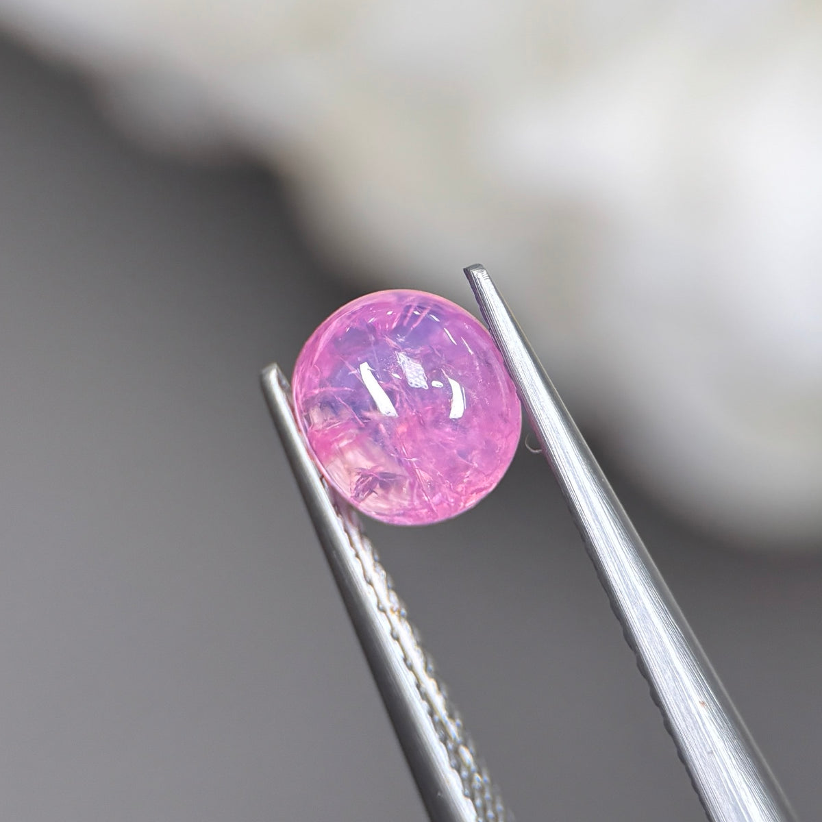 1,79ct Natural Pink Cacbochon Sapphire Viet Nam. No Treatment Sapphire Luc Yen.