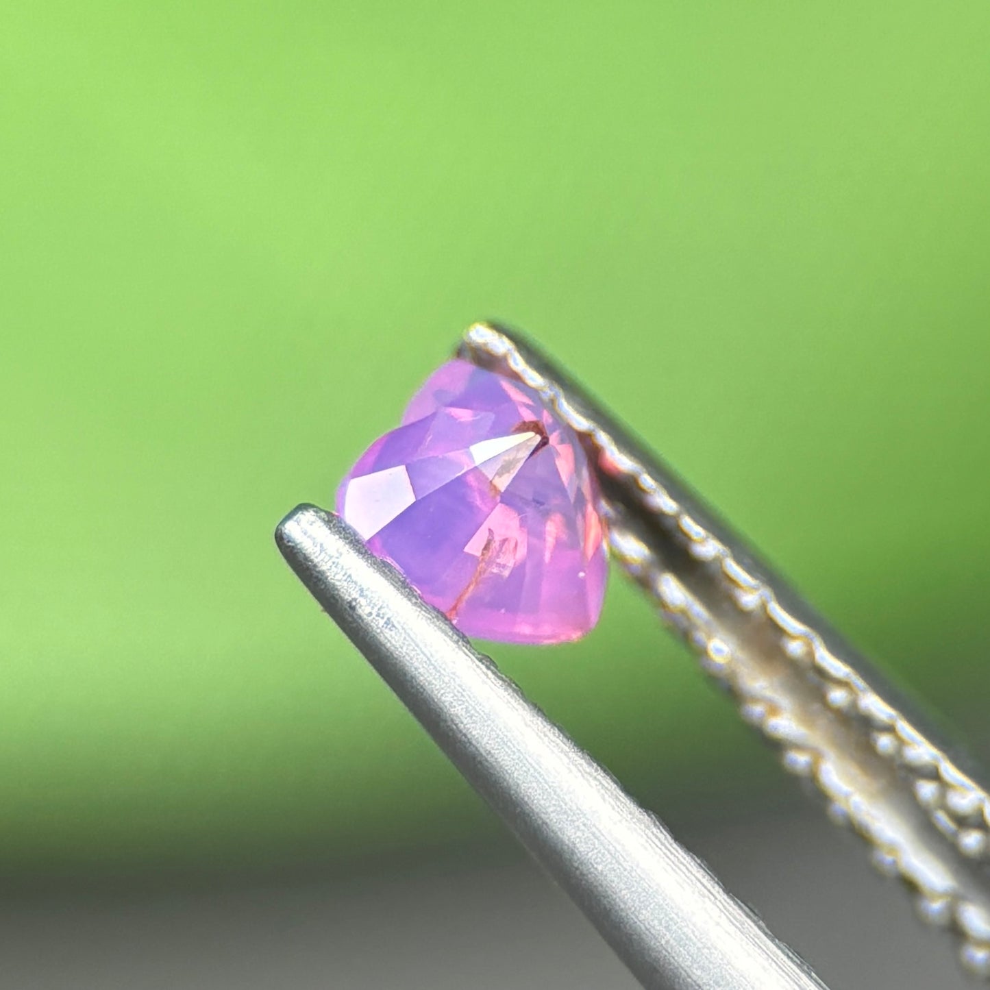 0,34 Natural Pink Milky Sapphire Vietnam. Heart Shape. No Treatment Milky Sapphire Luc Yen.