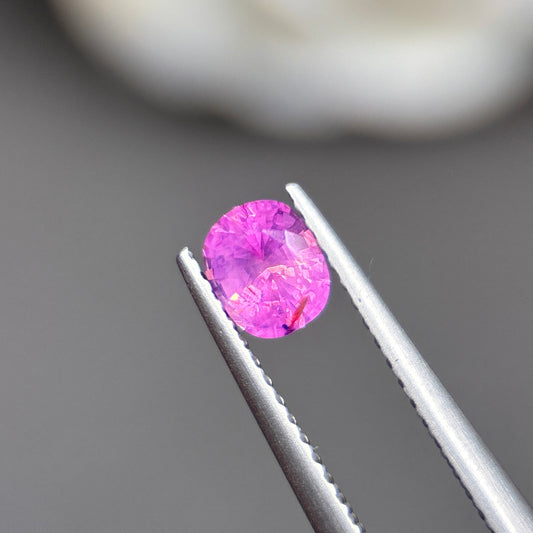 0,66ct Natural Pink Milky Sapphire Vietnam. Cushion Shape. No Treatment Milky Sapphire Luc Yen.
