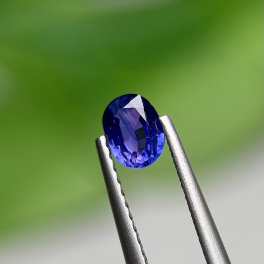 0.52 ct Natural Blue Sapphire Vietnam. Oval Shape. No Treatment.