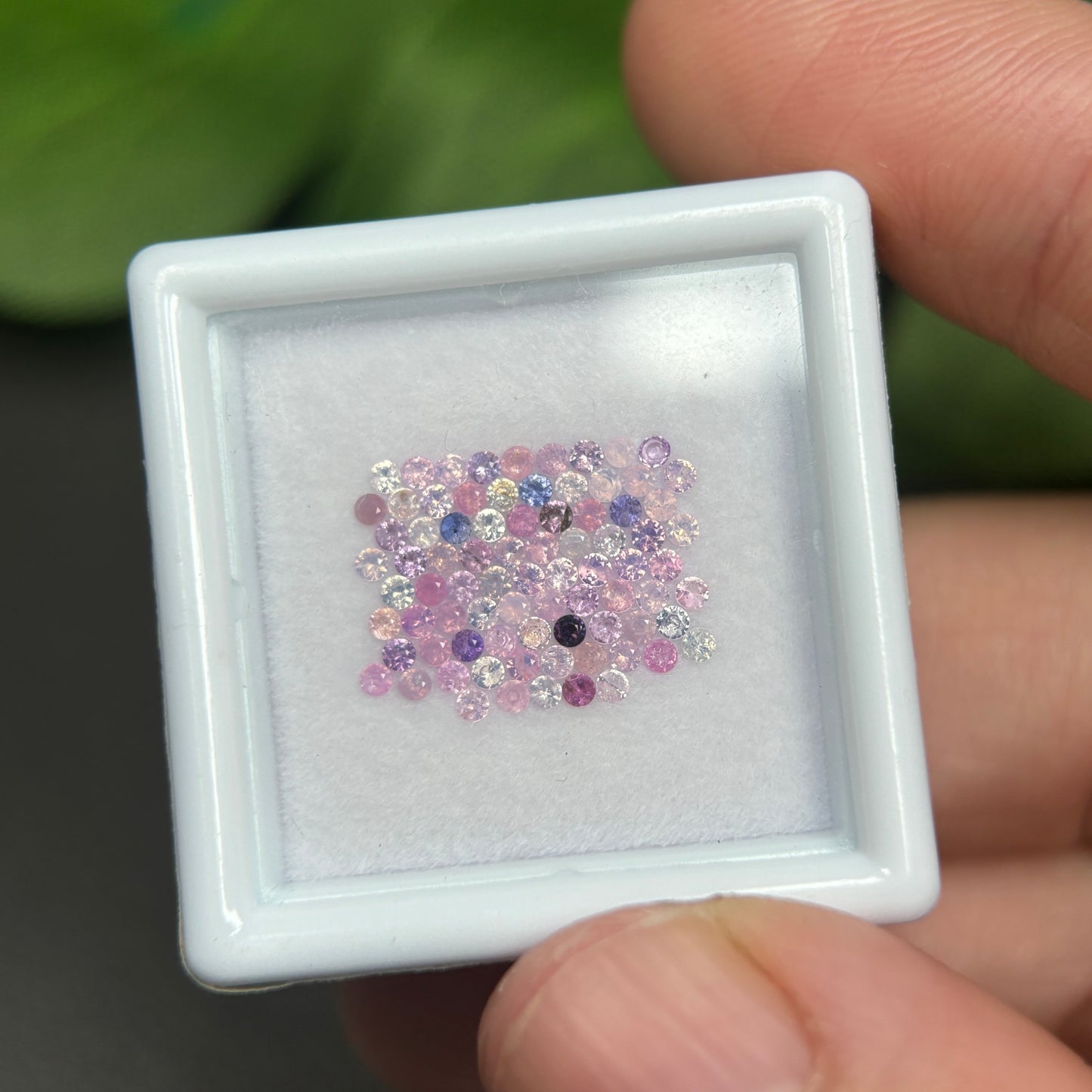 1,0ct/ 81Pcs Natural Sapphire Vietnam, Round Shape, C2 Quality, No Treatment Sapphire Luc Yen.