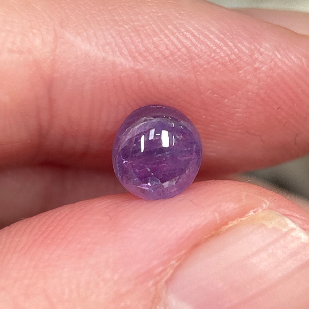 1,69ct Natural Purple Cacbochon Sapphire Viet Nam. No Treatment Sapphire Luc Yen.
