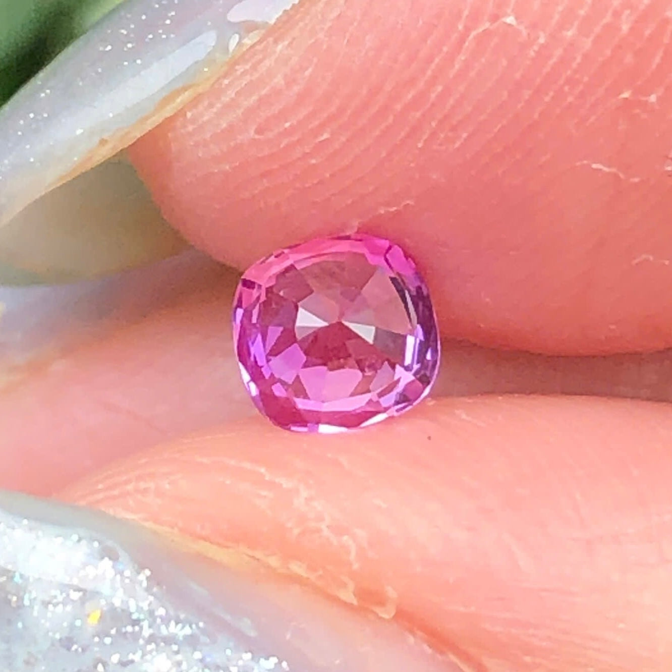0,57ct Natural Purple Sapphire Vietnam. Cushion Shape. No Treatment Sapphire Luc Yen.