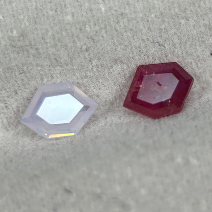 0,87ct/ 2Pcs Natural Ruby & Sapphire Viet Nam. Freeform. No Treatment Ruby, Sapphire Luc Yen.