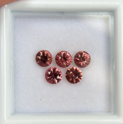 1,36 ct/ 5Pcs Natural Brownish Orange Spinel Vietnam. Round Shape.