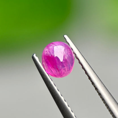0,73ct Natural Pink Cacbochon Sapphire Viet Nam. No Treatment Sapphire Luc Yen.