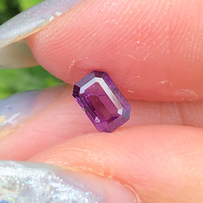 0,47ct Natural Purple Sapphire Vietnam. Emerald Shape. No Treatment Sapphire Luc Yen.