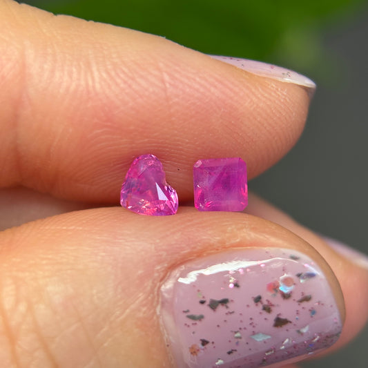 0.52 ct Natural Pink Milky Sapphire Vietnam in 14K Rose Gold Pendant