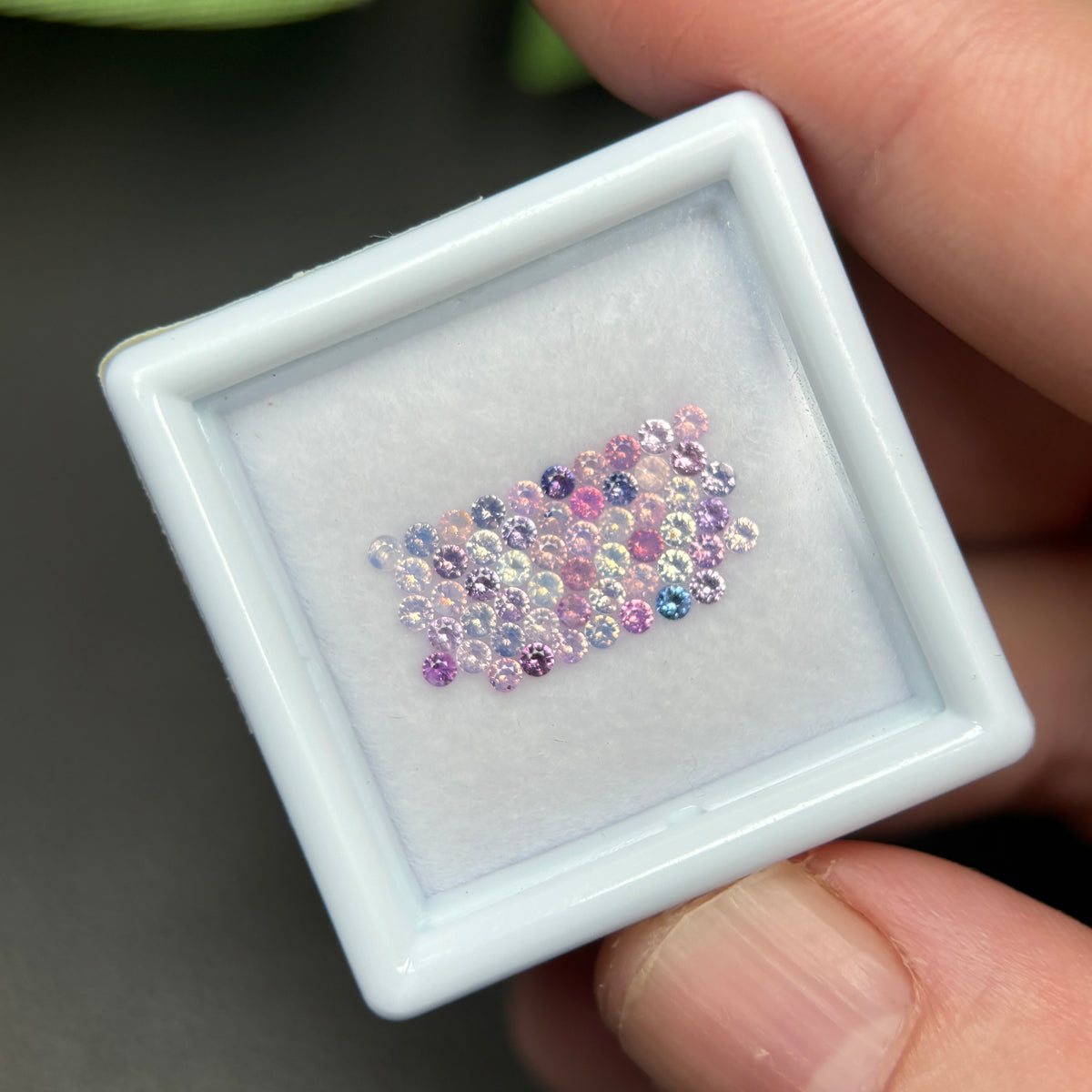 1,0ct/55Pcs Natural Sapphire Vietnam, Round Shape, C1 Quality, No Treatment Sapphire Luc Yen.