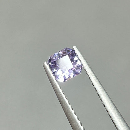 0,41ct Natural light Purple Spinel Viet Nam. Cushion Shape. No Treatment Spinel Luc Yen.
