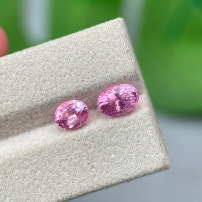 3.21 ct/ 2Pcs Natural Pink Spinel Vietnam. Oval Shape. No Treatment.