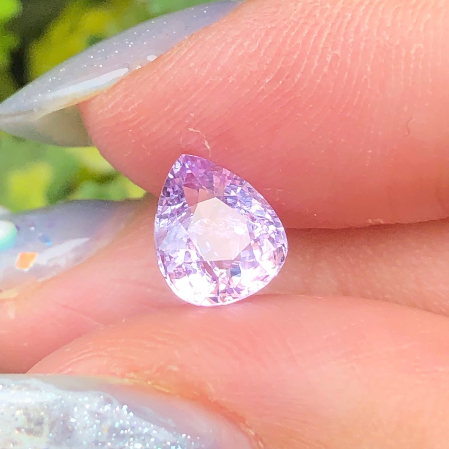 1,36ct Natural Lavender Spinel Viet Nam. Pear Shape. No Treatment Spinel Luc Yen.