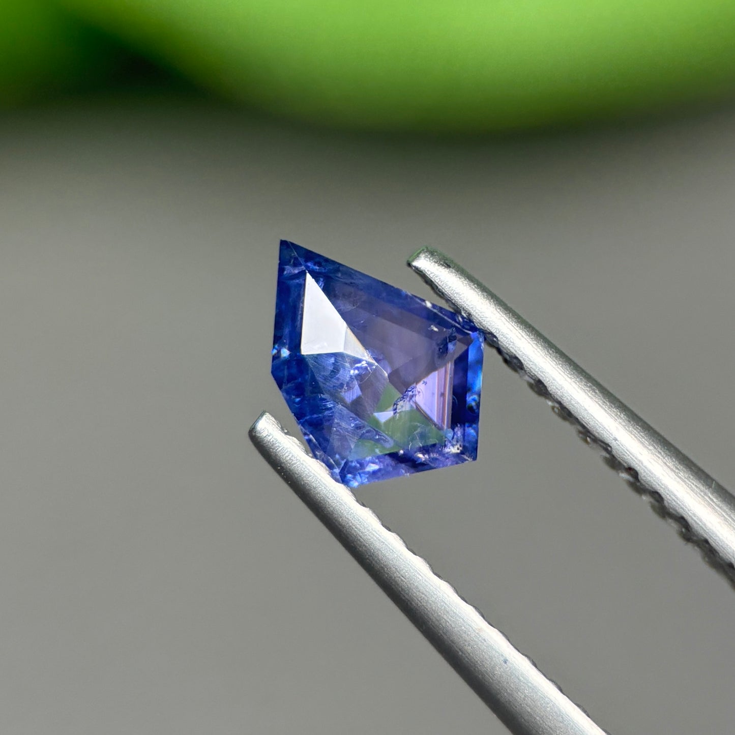 0,59 Natural Blue Milky Sapphire Vietnam. Freeform. No Treatment Milky Sapphire Luc Yen.