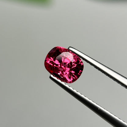 1.50ct Natural Brownish Red Spinel Vietnam. Cushion Shape.